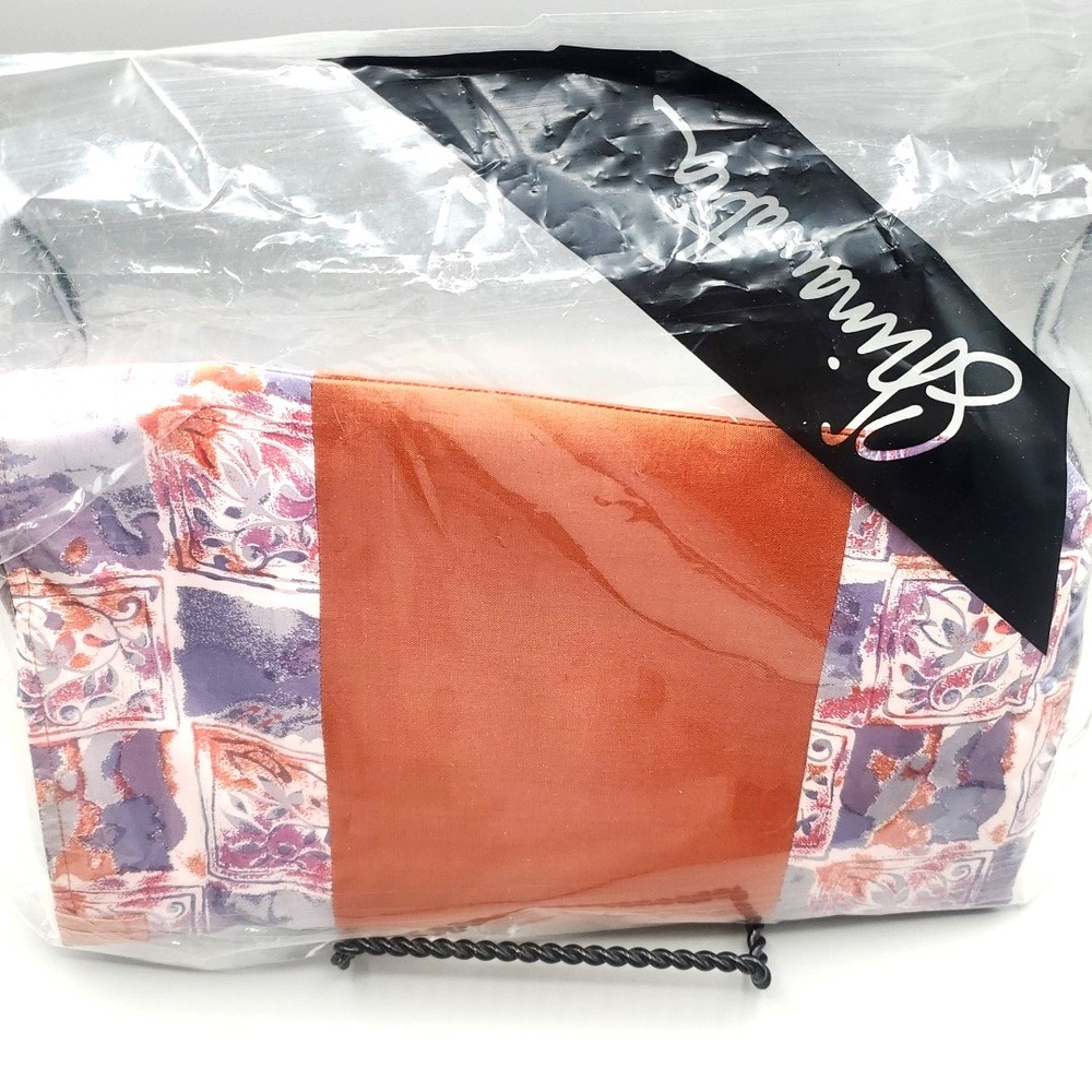 Shinawatra 100% Pure Thai Silk Scarf Shades of Pink Floral Design table runner